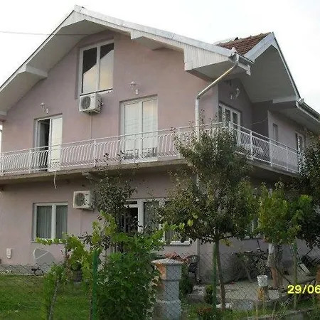 Apartment Privatni Smestaj Dobri