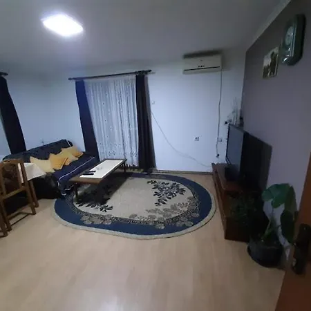 Privatni Smestaj Dobri *