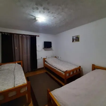 Apartment Privatni Smestaj Dobri *